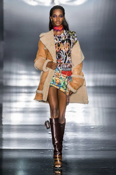 Look 38